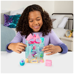 Hatchimals Coral Castle royal swing offers pretend crown moments and playful movement.