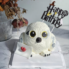 Hazyore wizard-themed cake decor creates magical ambiance on any dessert