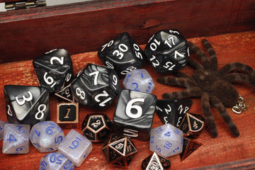 HD giant black 25mm D10 (0-9) dice featuring clear results for fast turns