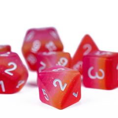 HDdais resin D4 dice with clear readability for critical rolls.