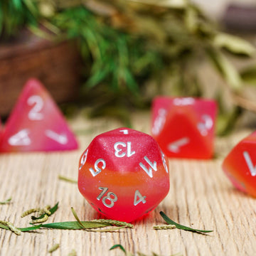 HDdais resin D8 dice designed for smooth rolls in long campaigns.