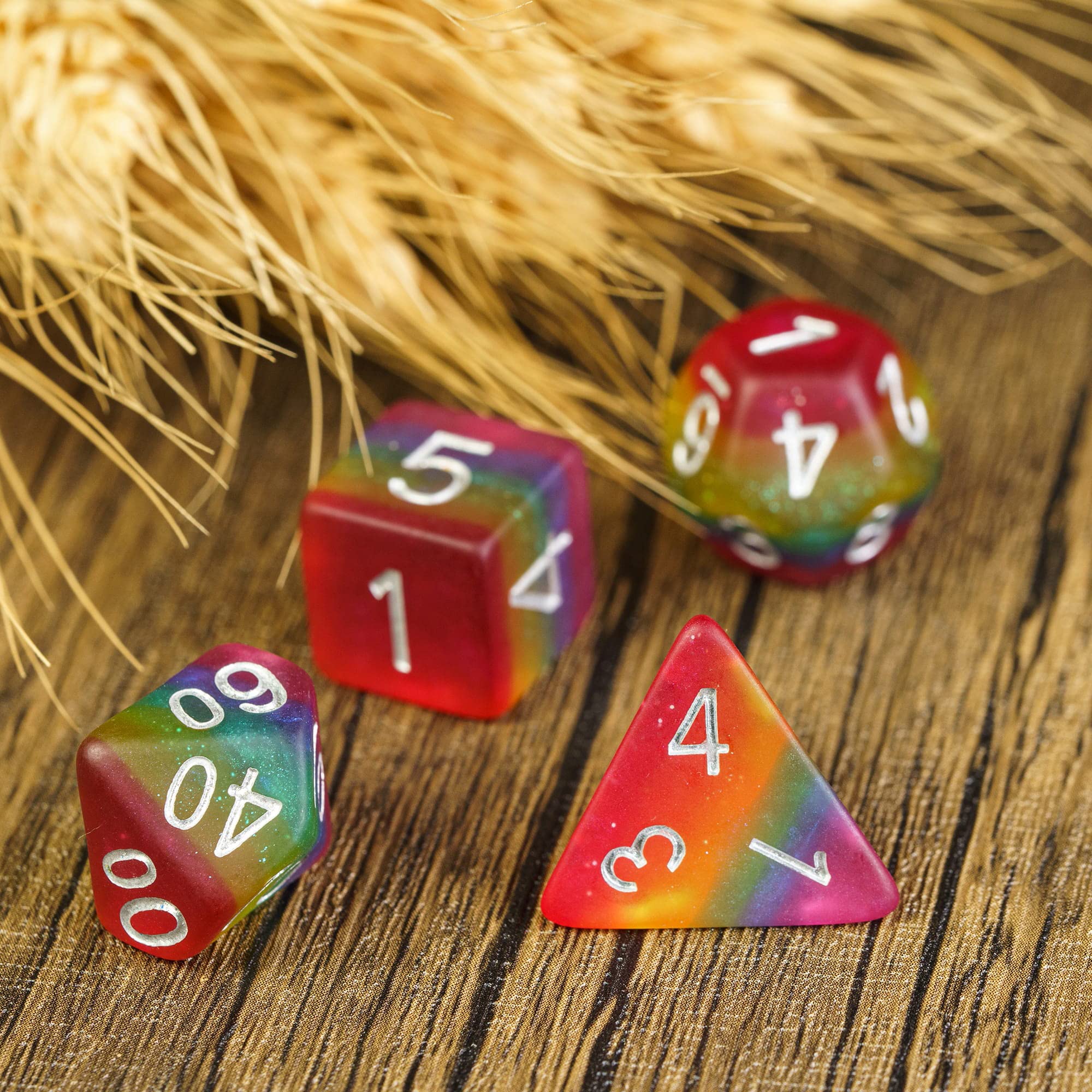 HDdais easy-to-read dice numbers improve quick, clear rolls during games