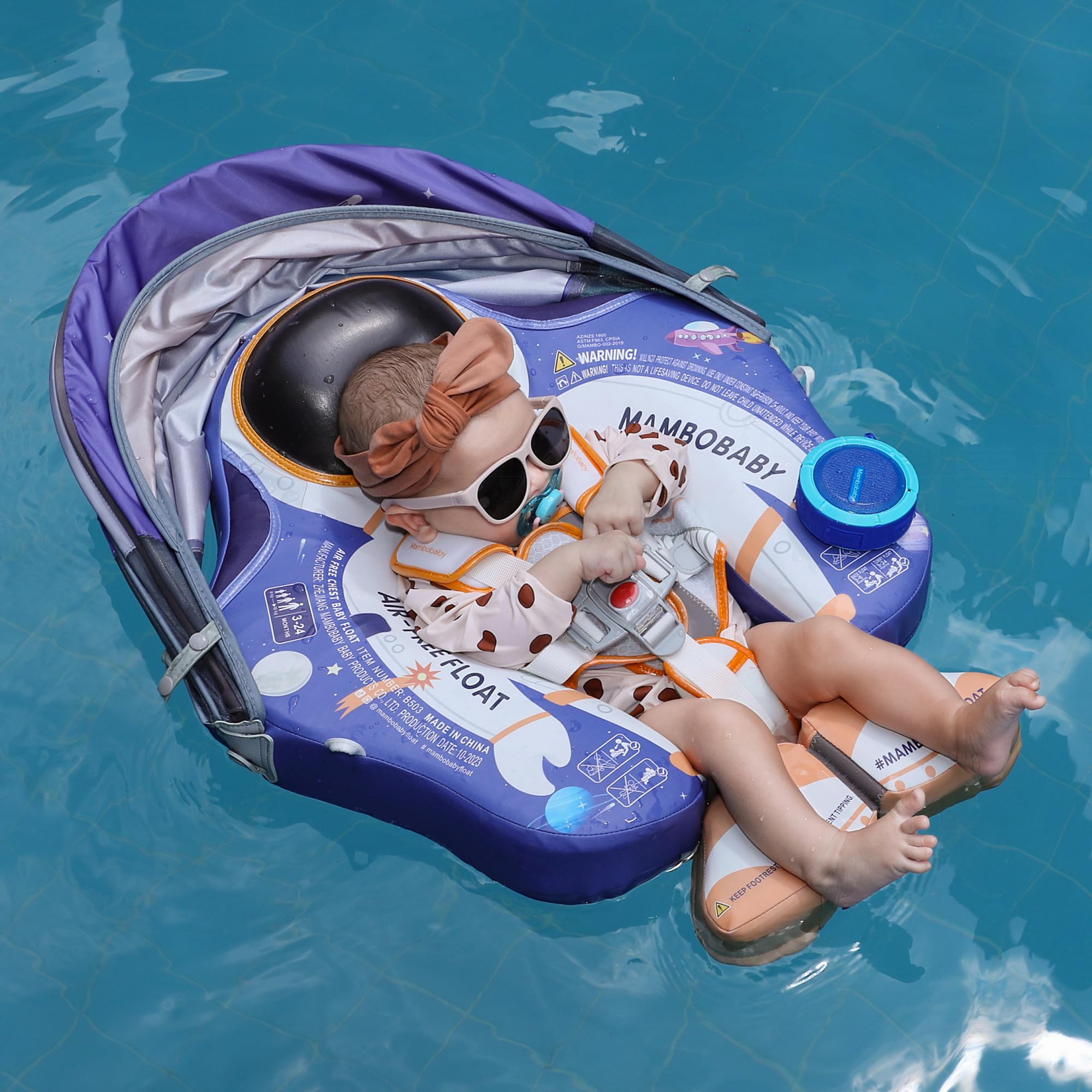 HECCEI Mambobaby floating bed keeps baby buoyant and comfy during water time.
