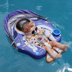 HECCEI Mambobaby floating bed keeps baby buoyant and comfy during water time.