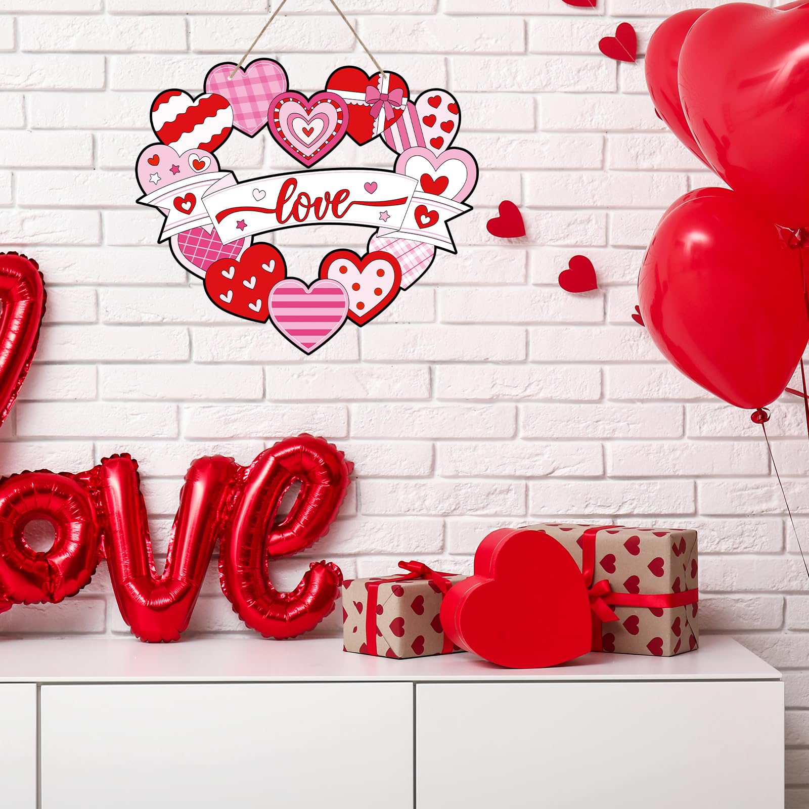 Hedeey Valentine’s Day crafts inspire creativity for home or classroom decorations.