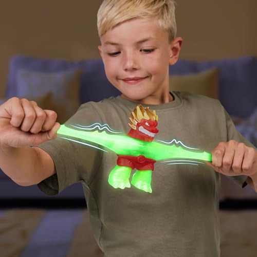 Heroes of Goo Jit Zu Blazagon triple-fill option enables creative customization.