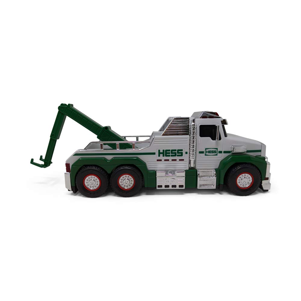 Hess 2019 Tow Truck Rescue Team supports imaginative rescue play scenarios.