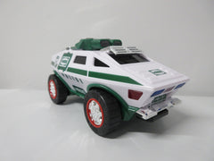 Hess Cruiser 2023 19 steady lights and rooftop turret with spotlights for dramatic effect