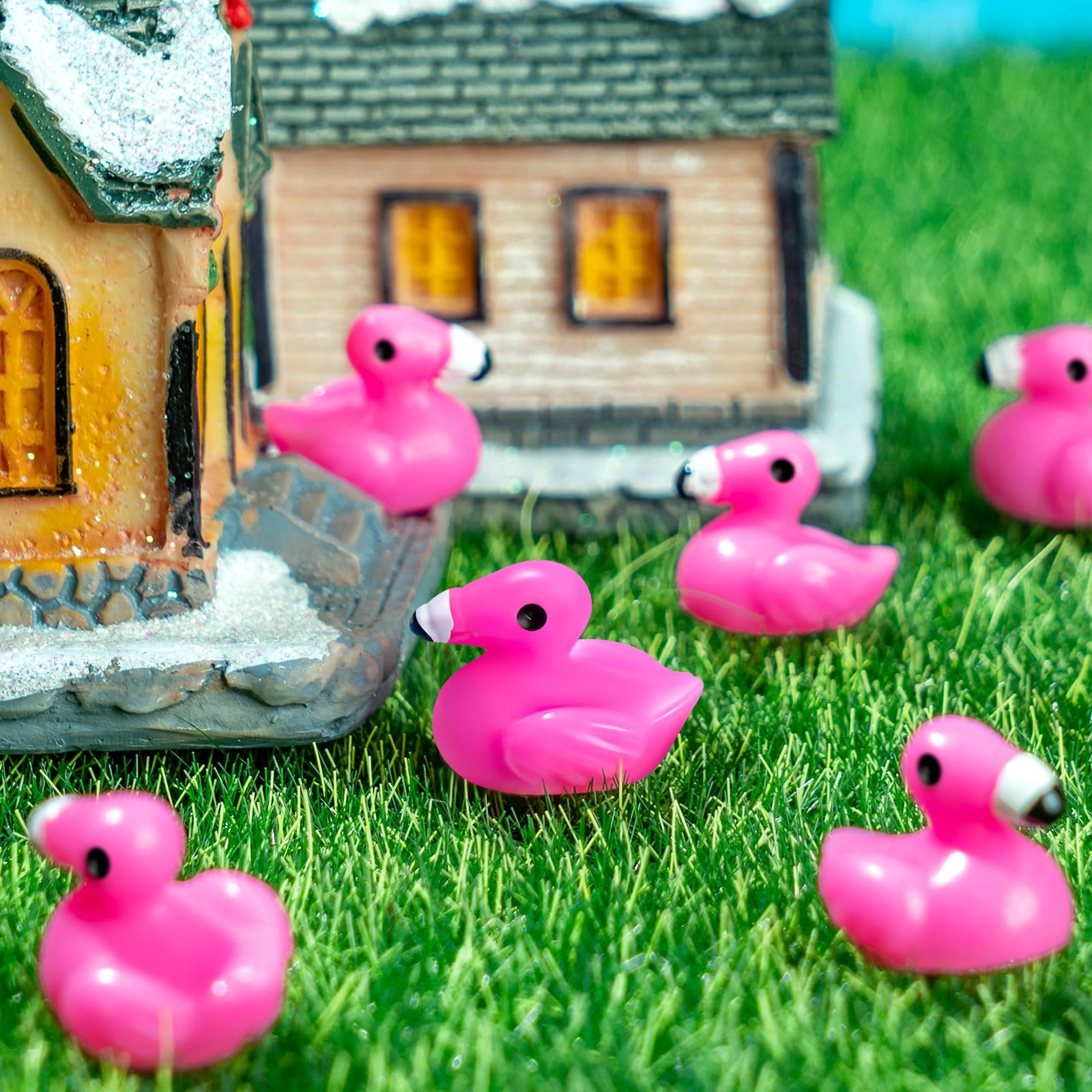 HFAYDZSW lightweight resin flamingos fit in pockets for on-the-go decorating.