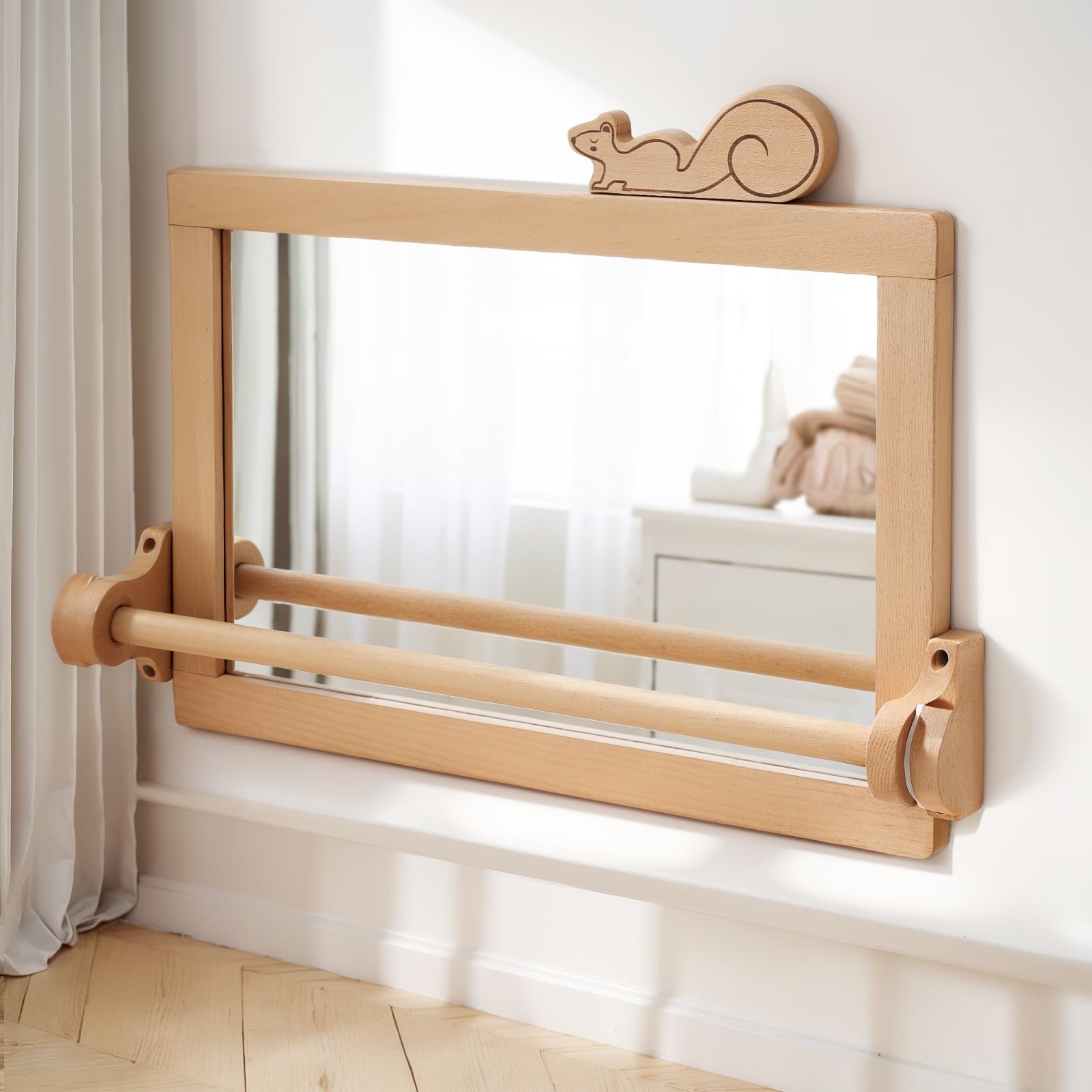 HI BABY MONMENT montessori mirror supports early self-recognition during safe play.
