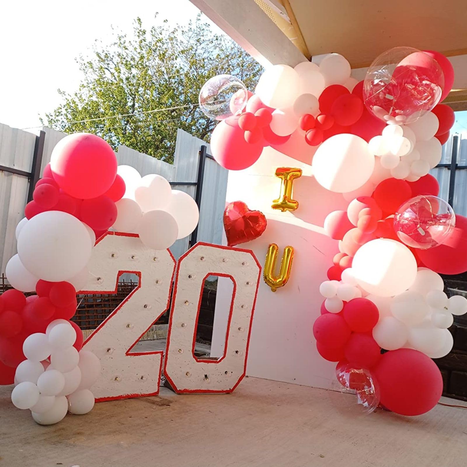 Hilavo balloon bouquet — creates instant focal point at celebrations.