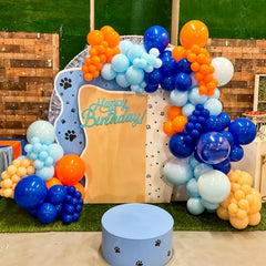 HILAVO navy blue balloons provide strong color contrast for space themes.