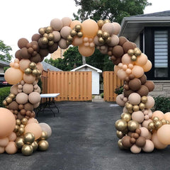 HILAVO brown apricot balloons pair well with walls and arches.