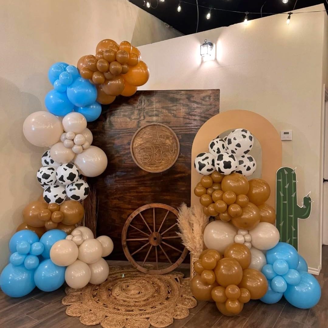HILAVO matte light blue balloons brighten kid-friendly rodeo events
