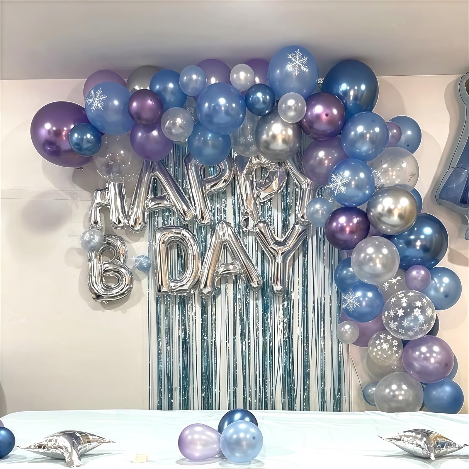 HILAVO metallic blue balloons for vibrant, festive accents