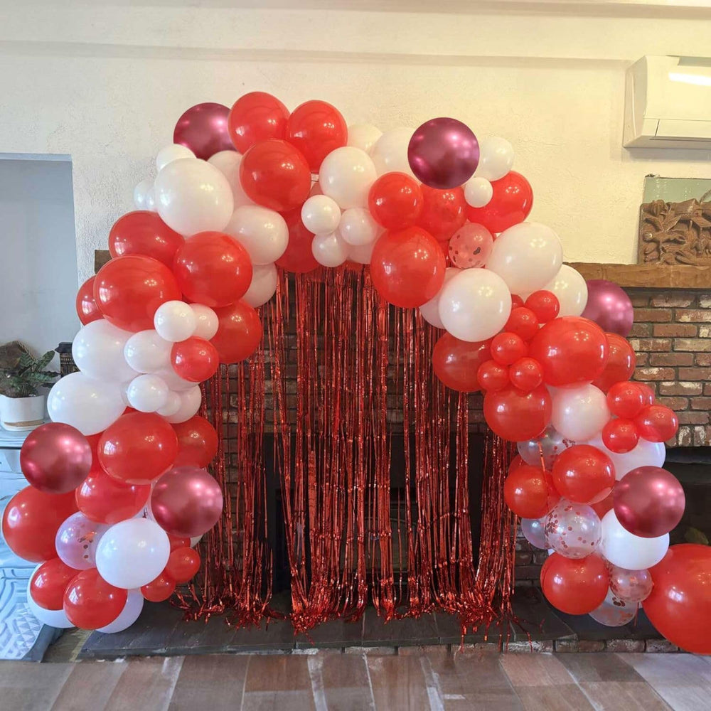 Hilavo white balloon — clean contrast for bunting, arches, and centerpieces.