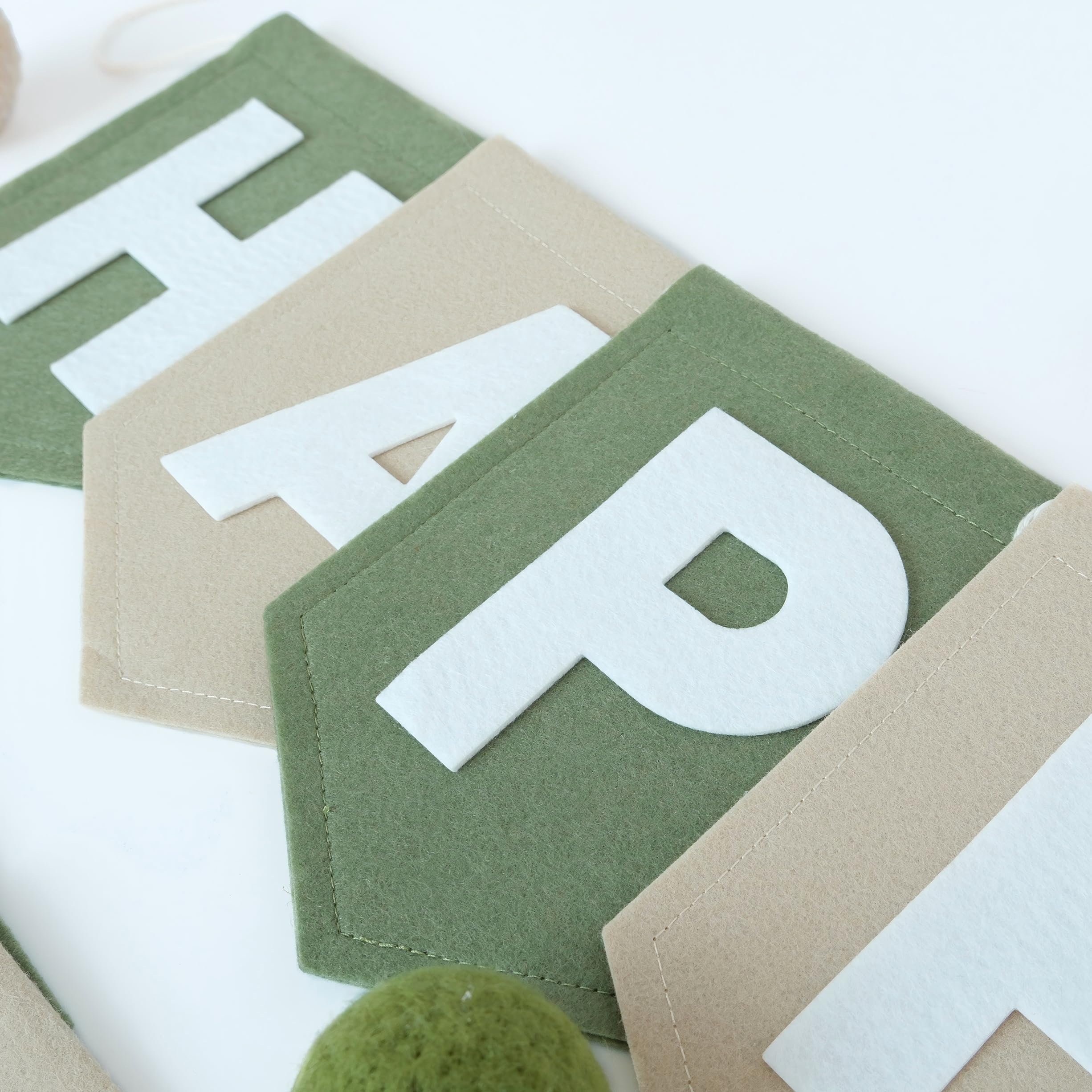 HODIHIWI soft-material close-up highlights tactile quality.