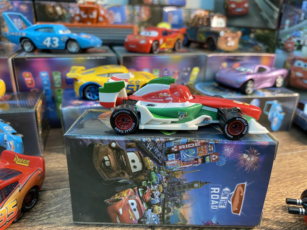 HOMETEAM SP Francesco collectible toy fits into fan collections and trading play.