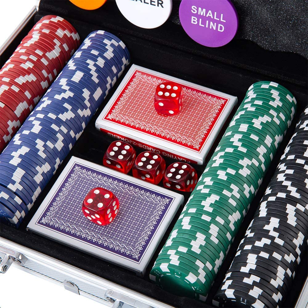 Homwom dealer and blind buttons included with the set for smooth rounds.