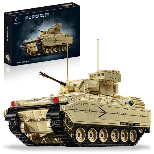 Honchoes M2 Bradley tank assembly shows precise 1:28 scale detail for display