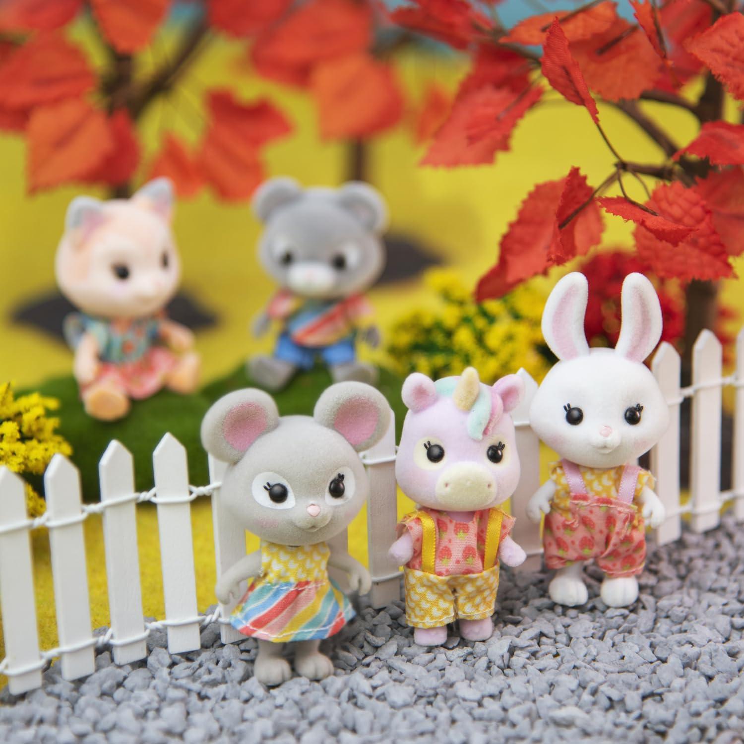 Honey Bee Acres Coco rabbit figure ready for action-packed farmyard adventures.