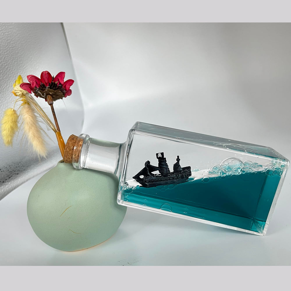 Honsheng yacht lovers gift serves as elegant keepsake and conversation starter