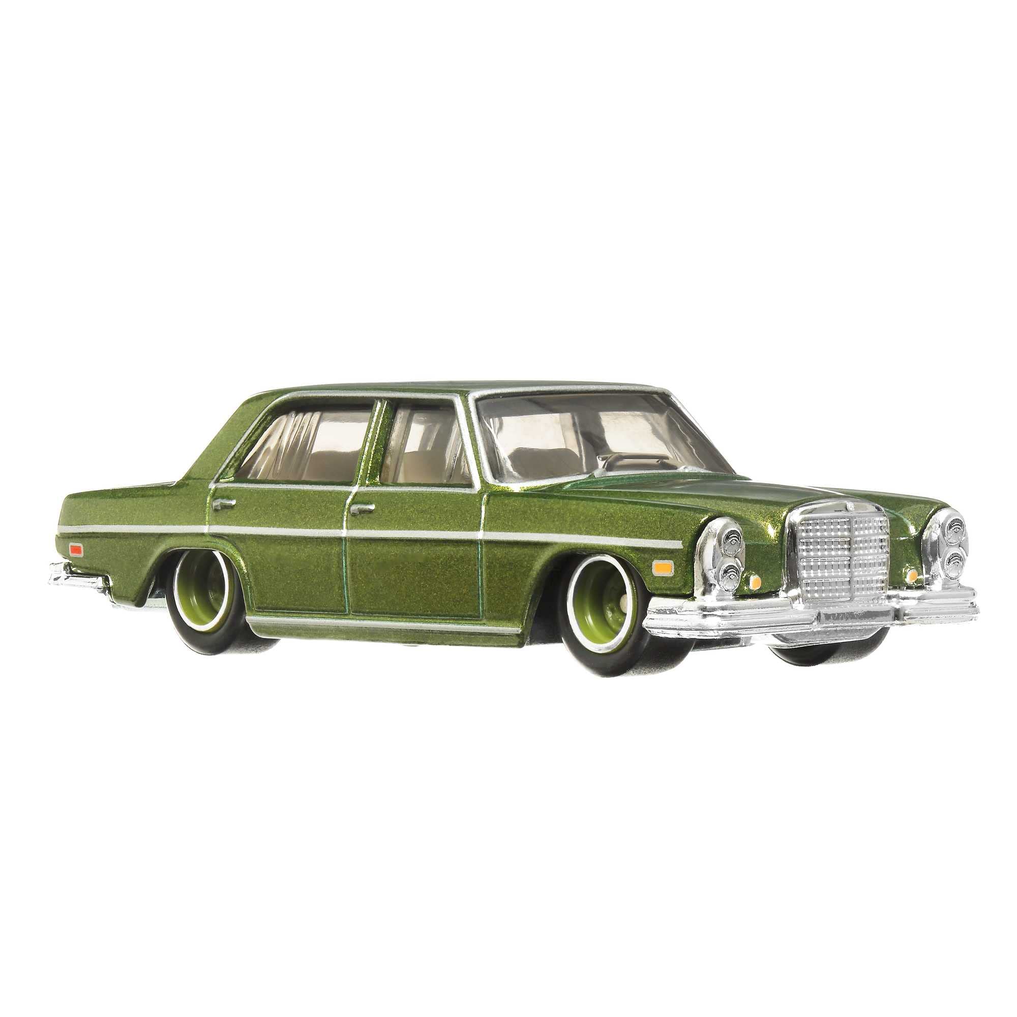 Hot Wheels 72 Mercedes-Benz 280 SEL 4.5 underside view reveals undercarriage realism.