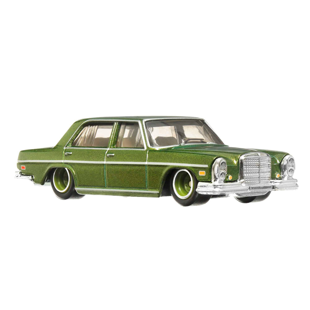 Hot Wheels 72 Mercedes-Benz 280 SEL 4.5 underside view reveals undercarriage realism.