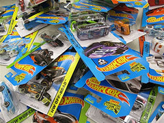 Hot Wheels 25-car bundle sparks imaginative racing playtime.