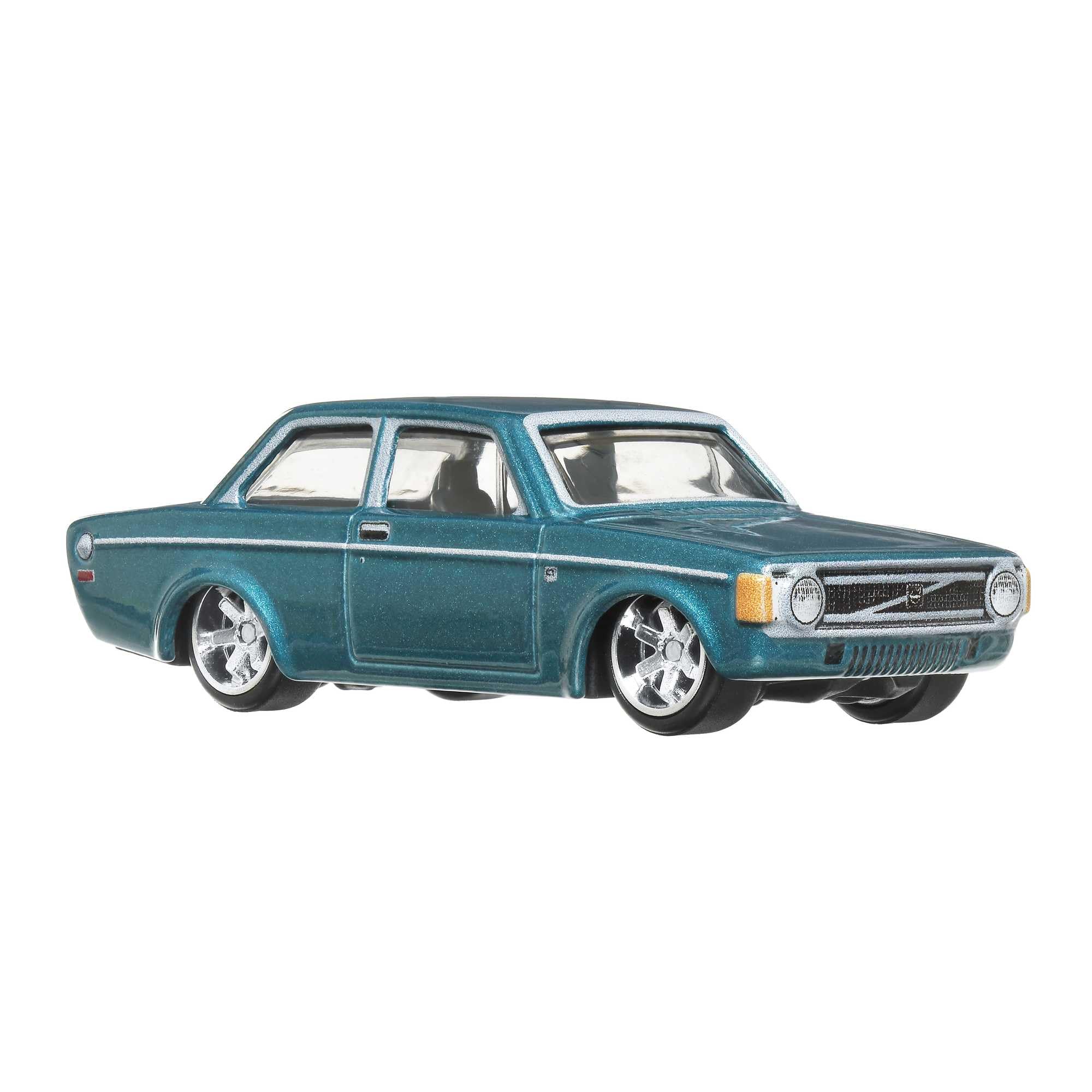 Packaging image showing premium presentation of the Volvo 142 GL.
