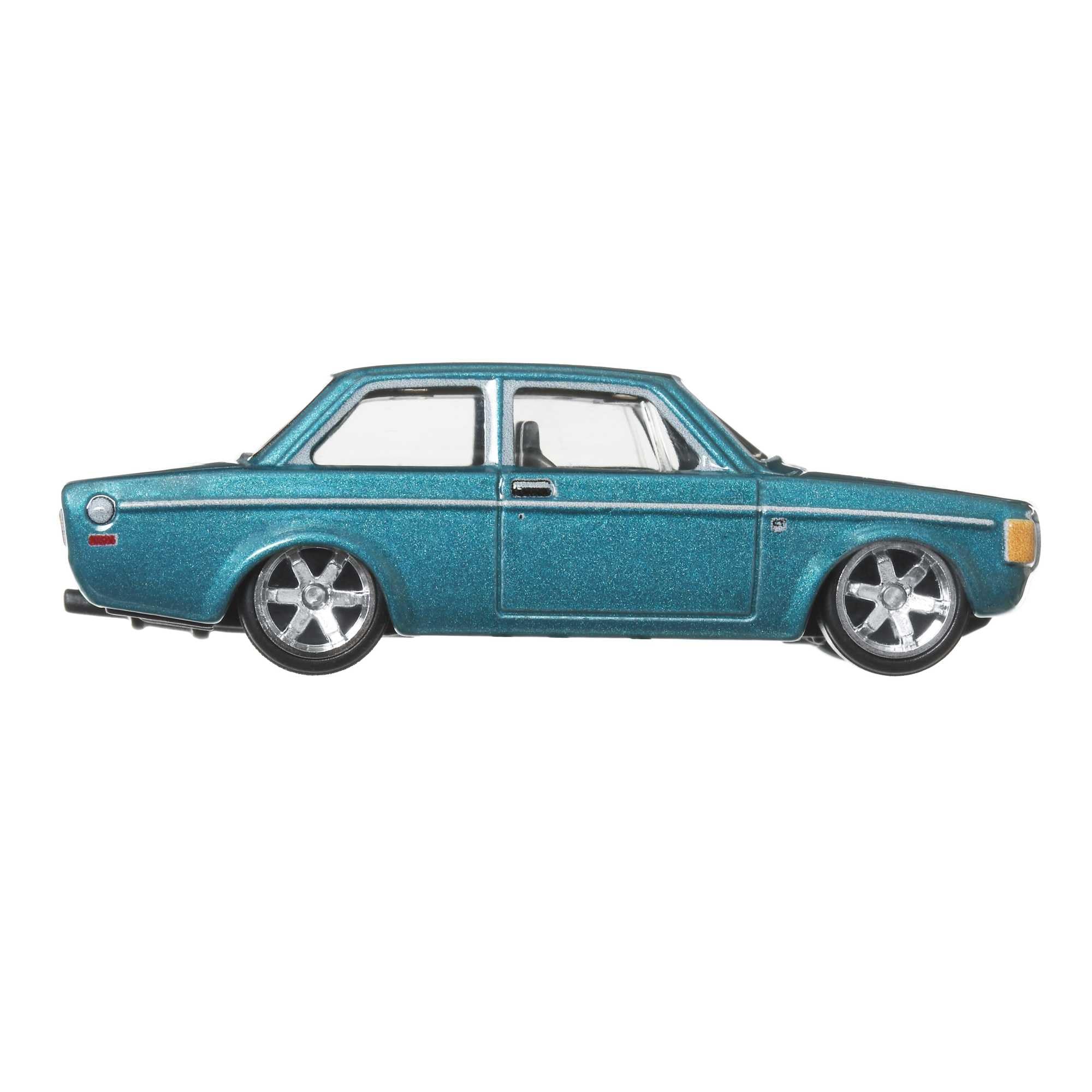 Hot Wheels Volvo 142 GL side view highlighting scale accuracy for collectors.