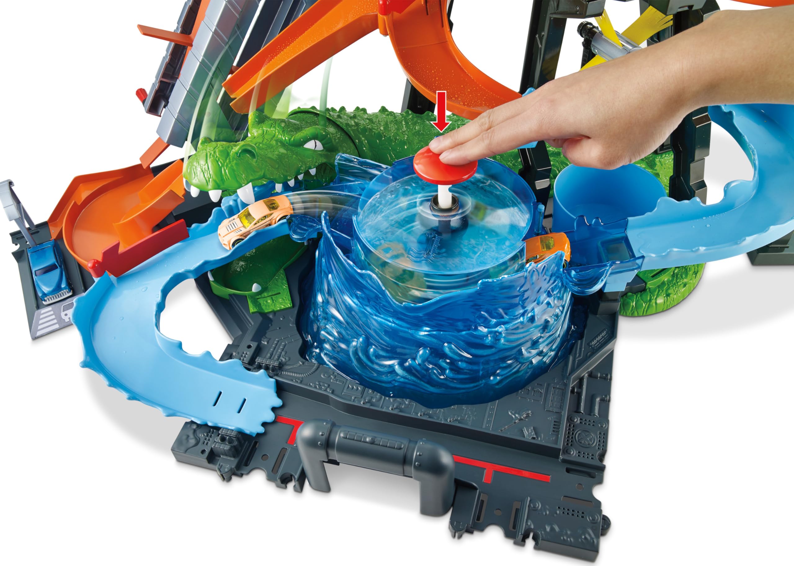 Manual crank elevator lifts cars to the top of the track