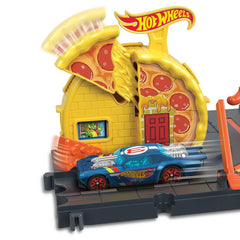 Hot Wheels City Speedy Pizza Pick-Up movable pizza piece sparks dynamic narratives.