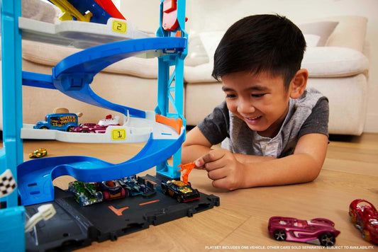 Hot Wheels City Transforming Race Tower elevator in action transitioning lanes.