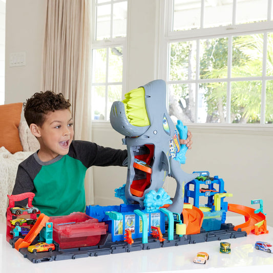 Hot Wheels City Ultra Shark Car Wash ramp action enables thrilling launches.