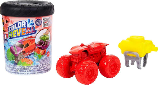 Hot Wheels Color Reveal dunk-tank shows hidden deco with color shifts.