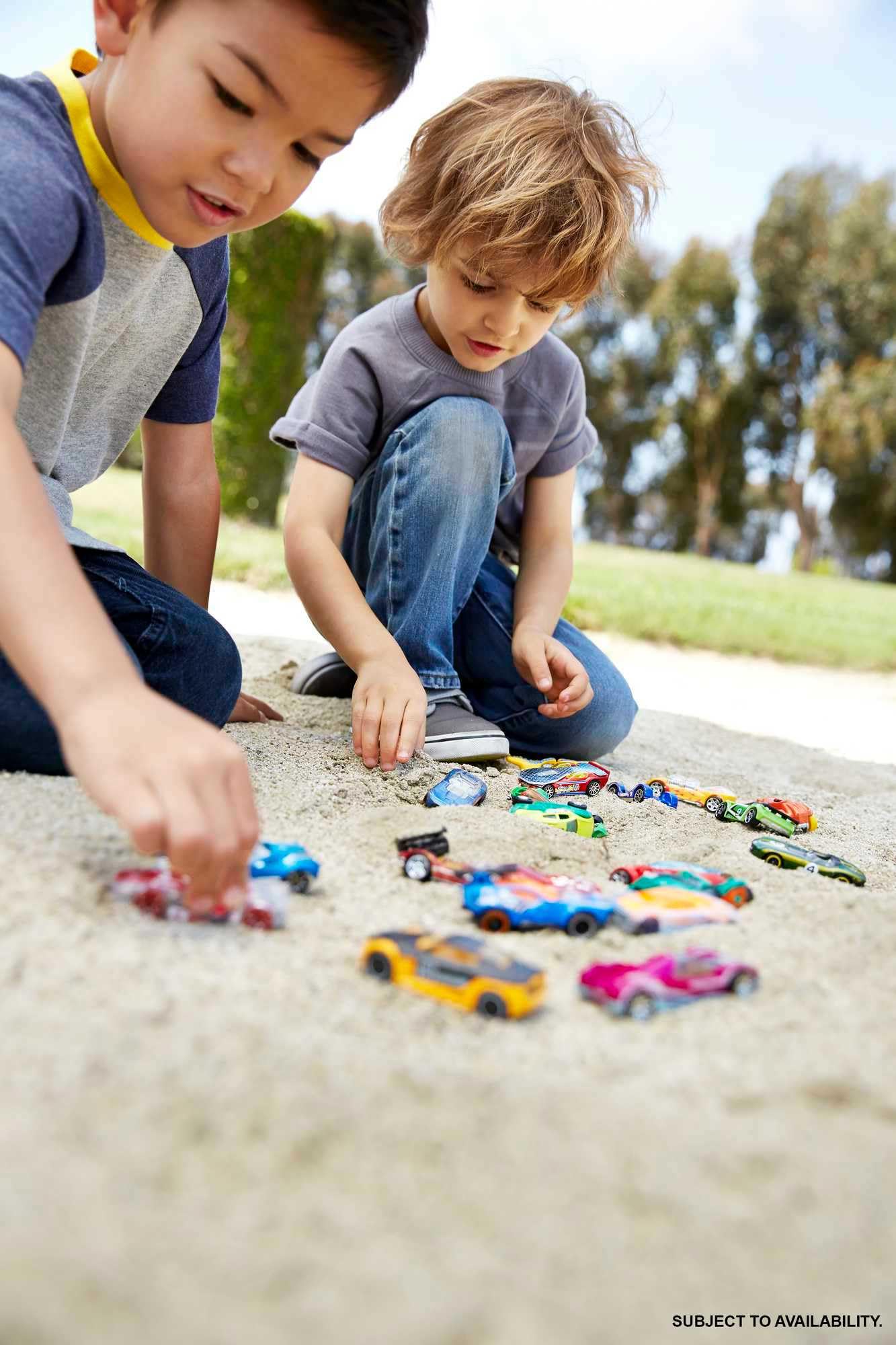 Hot Wheels detailed decos and glossy finishes spark imaginative storytelling.