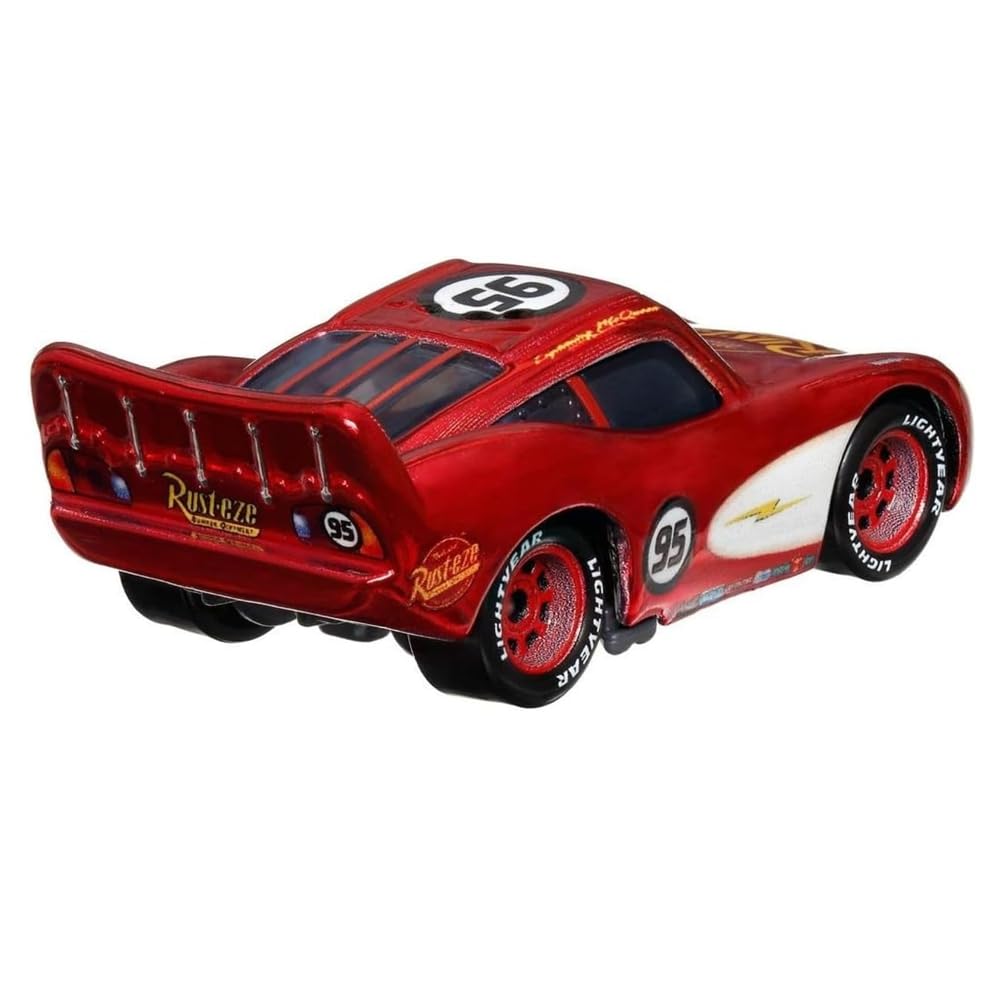 Hot Wheels 1:55 scale Lightning McQueen for display and gifting.