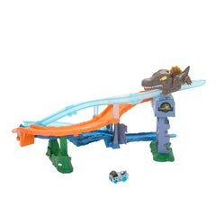 Hot Wheels expandable track pieces invite longer dinosaur battles