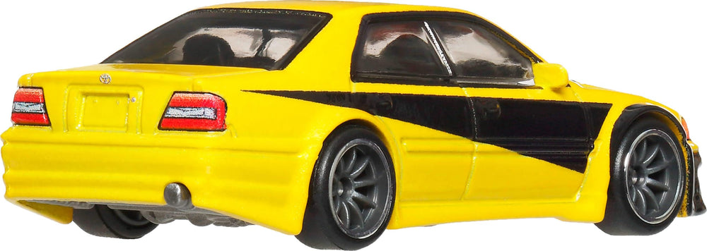 Hot Wheels Fast & Furious premium car tire detail showcases Real Riders tires.