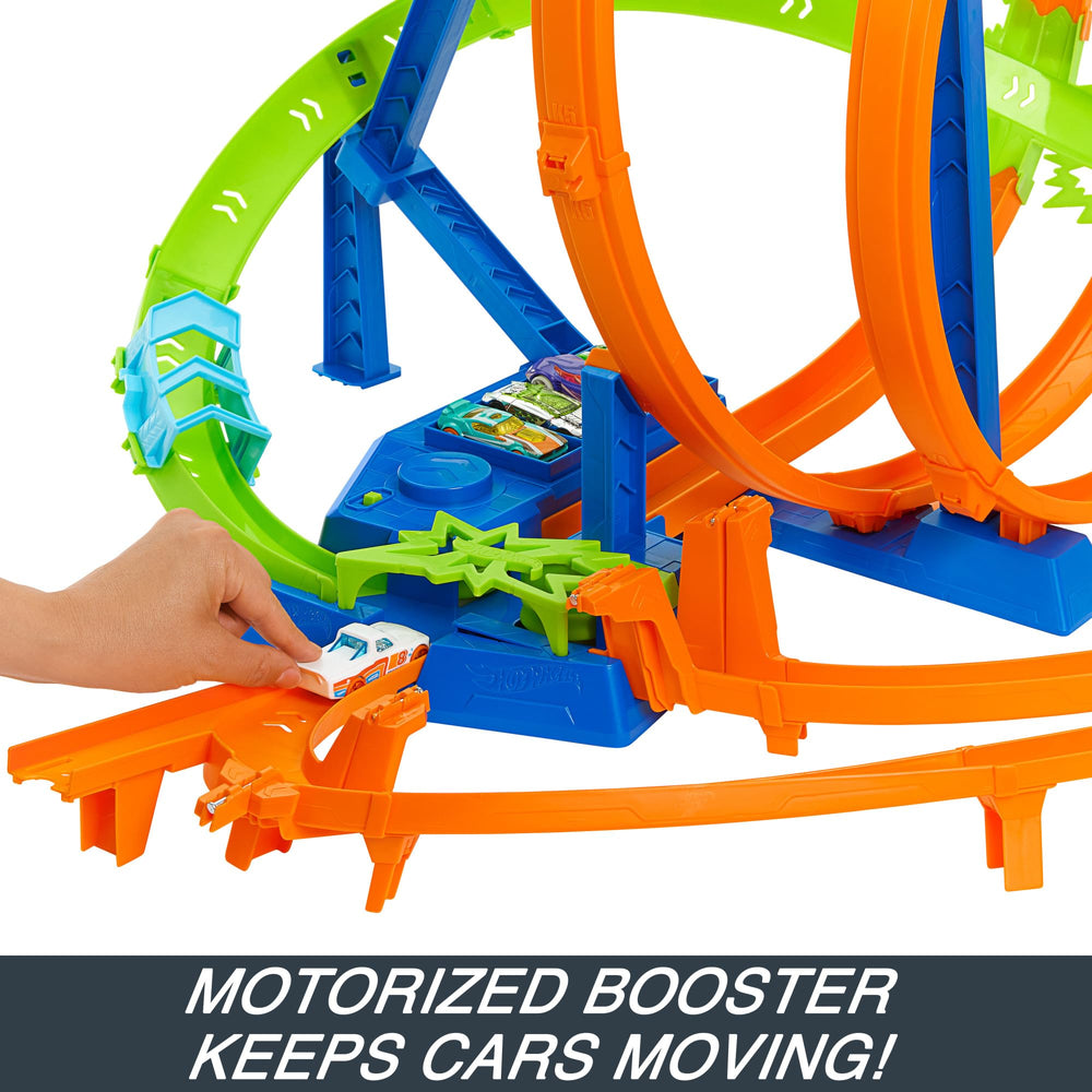 Hot Wheels five crash zones create dramatic racing moments.