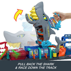 Hot Wheels foam roller detail enhances realistic car-wash storytelling.
