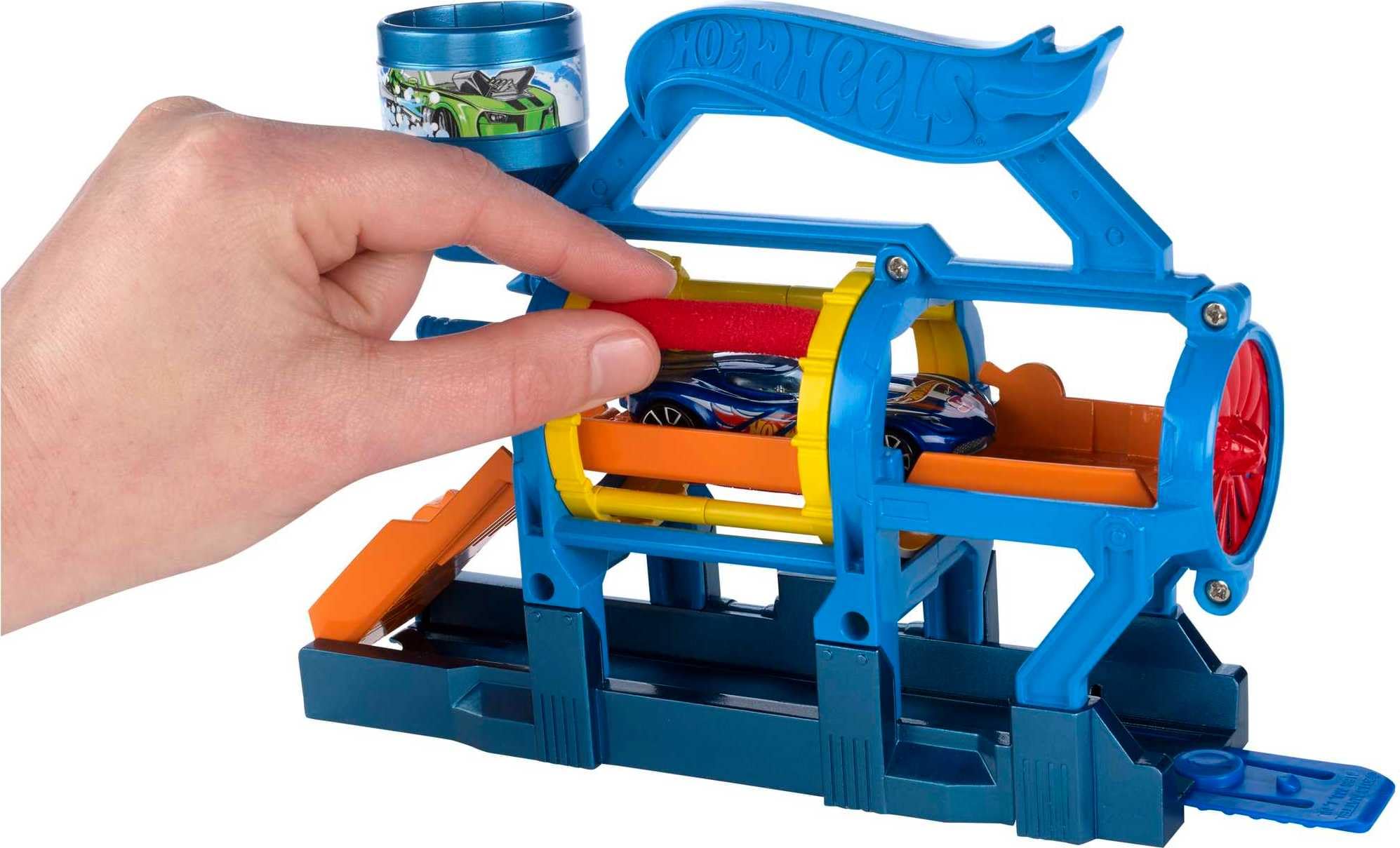 Hot Wheels Turbo Jet Car Wash Playset haunted house focus enables spooky storytelling during racing