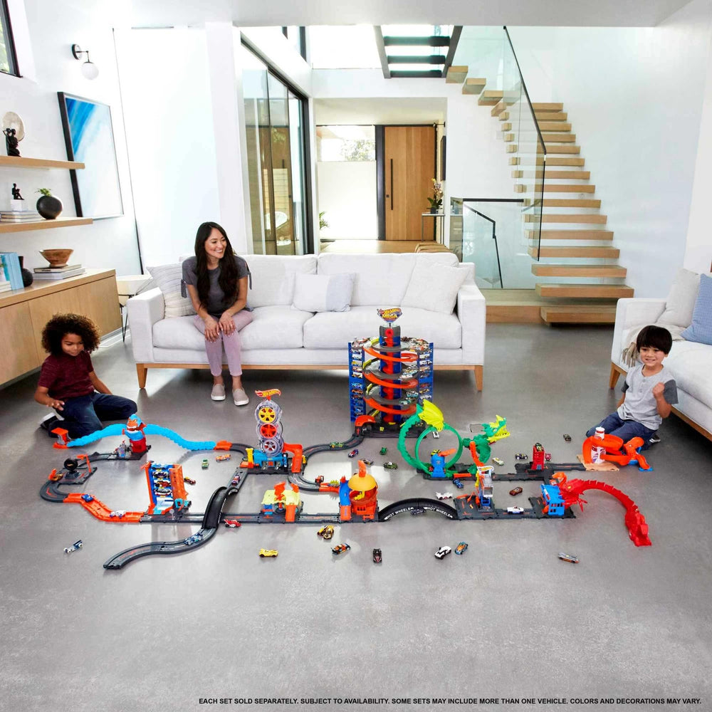 Storage-friendly fuel can container doubles as part of the playset
