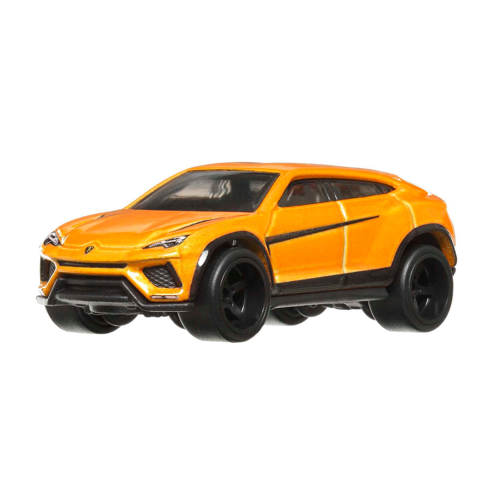 Hot Wheels Lamborghini Urus Auto Strasse side view highlights authentic scale detail