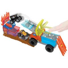 Hot Wheels Color Shifters platform turntable for draining excess water.