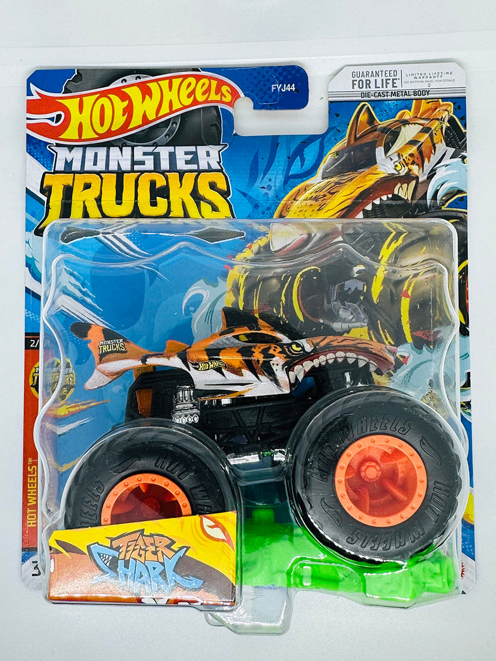 Hot Wheels Tiger Shark 1:64-scale monster truck for display and action-packed play