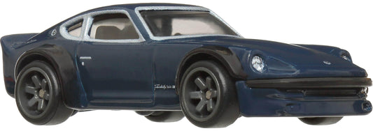 Nissan Fairlady Z wheel detail with Real Riders tires for realistic rolling.