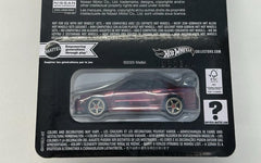 ZAMAC body of Hot Wheels Skyline GT-R BNR34 adds metallic authenticity