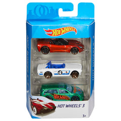 Encourages independent exploration and storytelling through hands-on play.